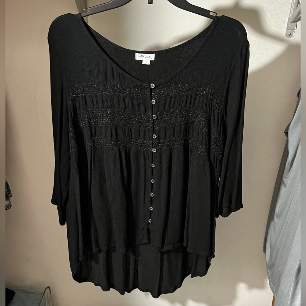Black buttoned top